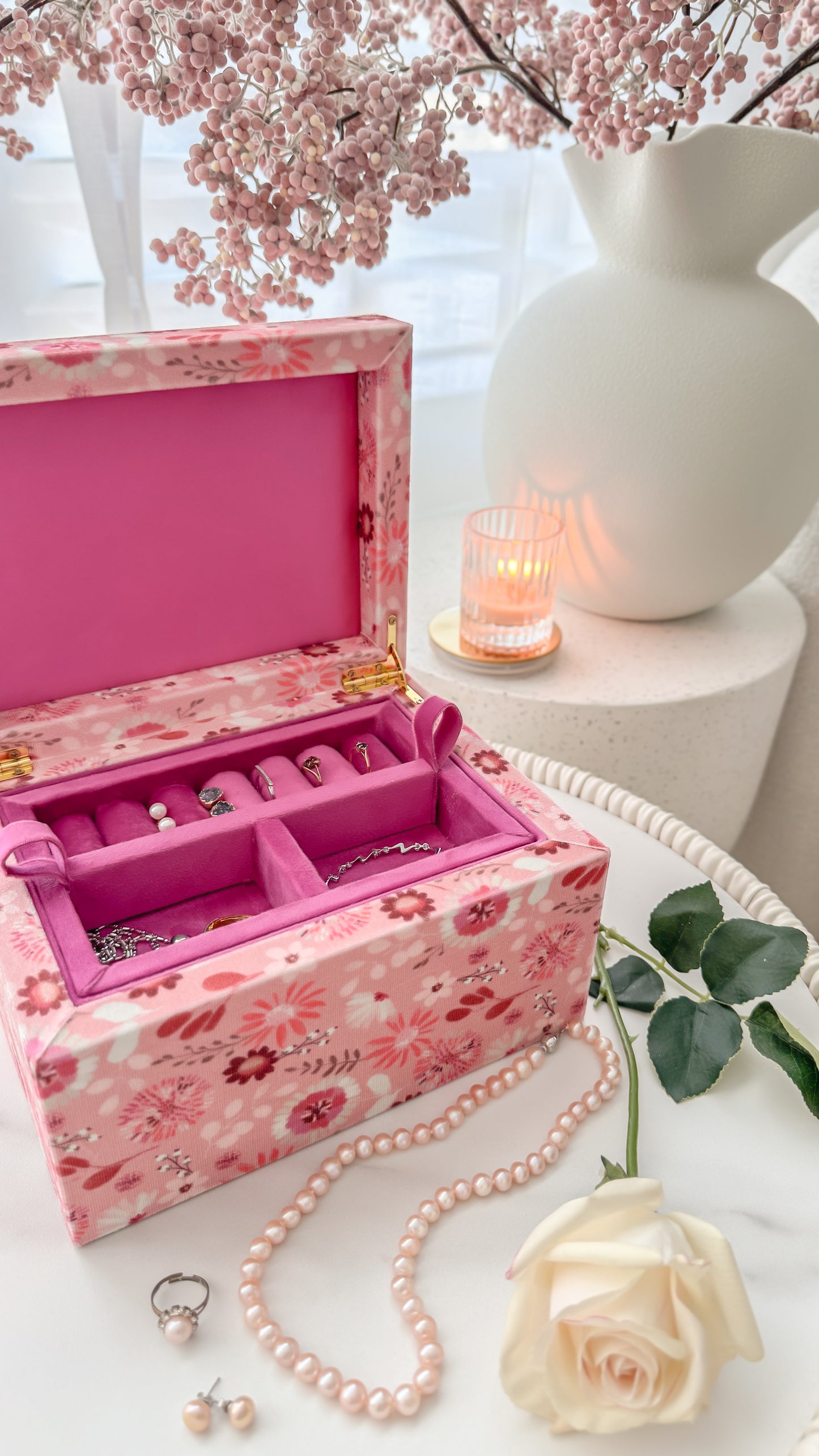 Posy Field Large Velvet Jewellery Box